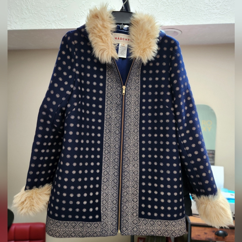 Madchen Navy and Beige Women's Coat with Faux Fur Trim